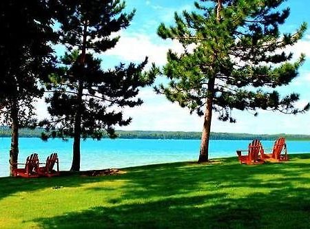 Sugar Lake Lodge Grand Rapids Ngoại thất bức ảnh